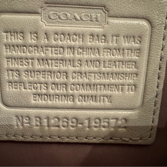 Coach Audrey Op Art Signature Cinched Pink - Picture 4 of 4